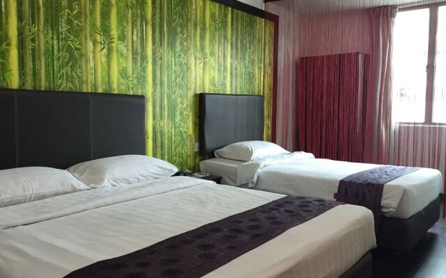 Отель Le Hotel Kota Kinabalu