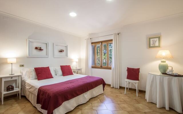 Gual house with private pool