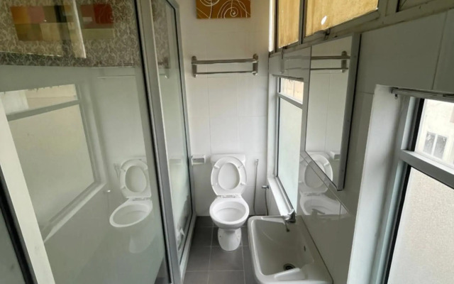 Woodpecker Lodge Kuching