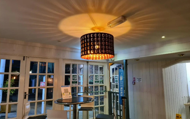 The Crown Hotel