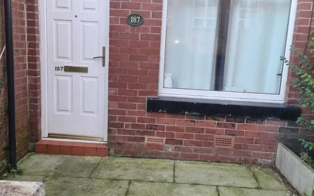 Lovely 2-bed House in Bolton Greater Manchester
