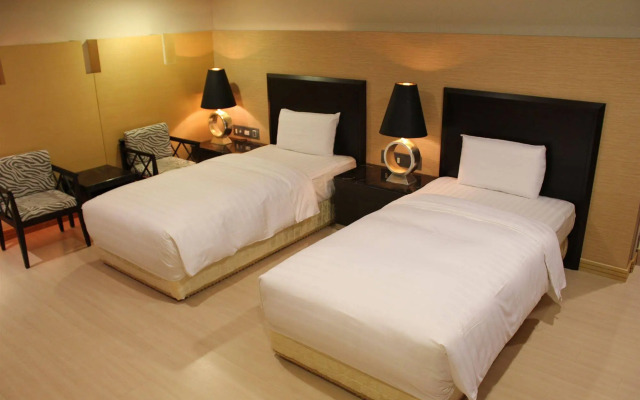 Shihzuwan Hotel - Kaohsiung Station