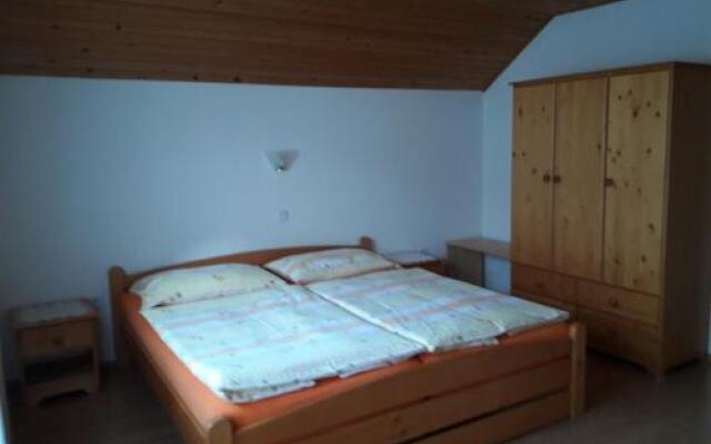 Rooms-Apartment Renata