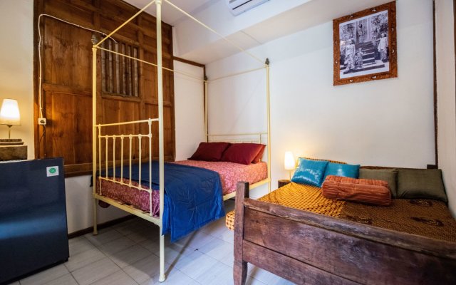 Wave & Chill House – Guest Rooms – Canggu
