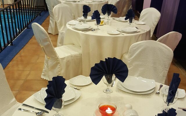 Reem Hotel Apartments