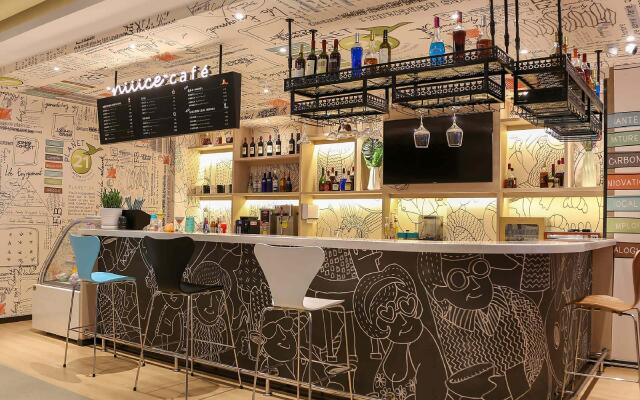 ibis Weinan Normal University Chaoyang Street Hotel