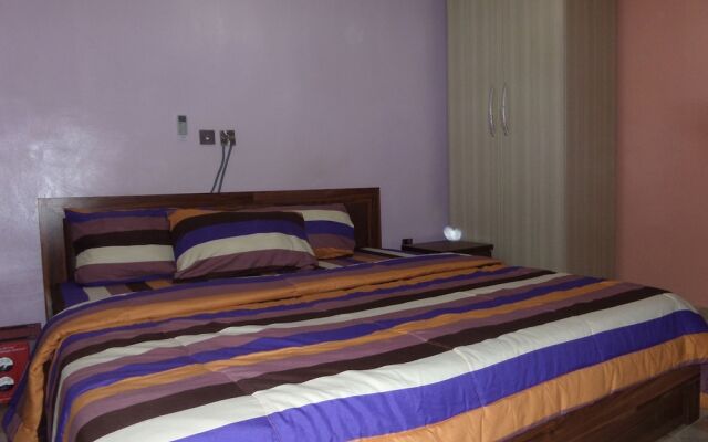 De Maria Inn Apartment