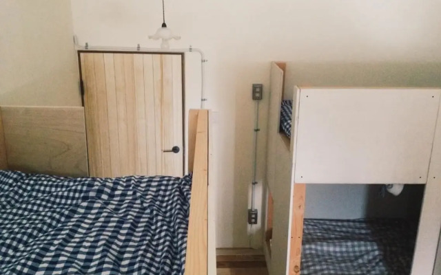 Altrove House - Hostel