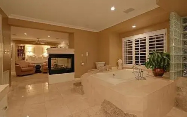 Paradise Valley Homes