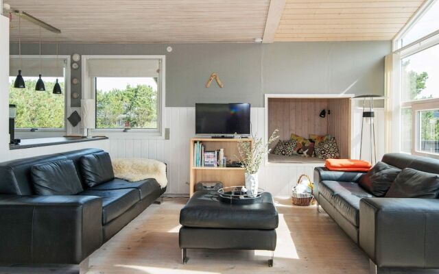 Deluxe Holiday Home in Jutland With Beach Nearby