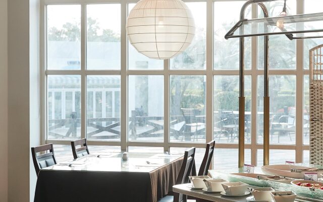 The Suites Hotel Jeju