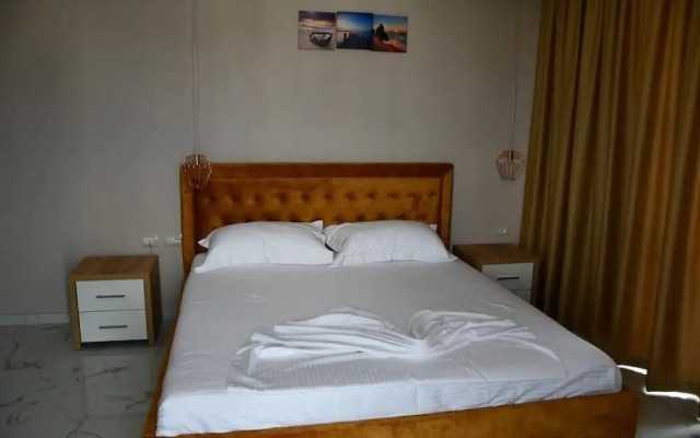 Studios Villa Sonia
