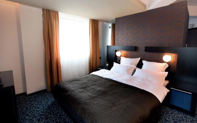 Ambiance Hotel