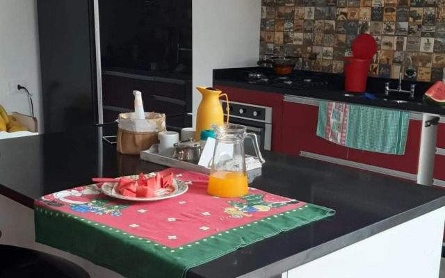 Casa a 150 m da Praia Martins de Sá