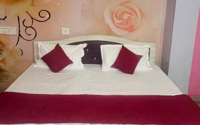 OYO Home Hotel Dream Palace