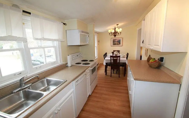 Riverview Cottages