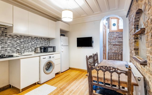 Authentic Stone House 10 min to Goldenhorn