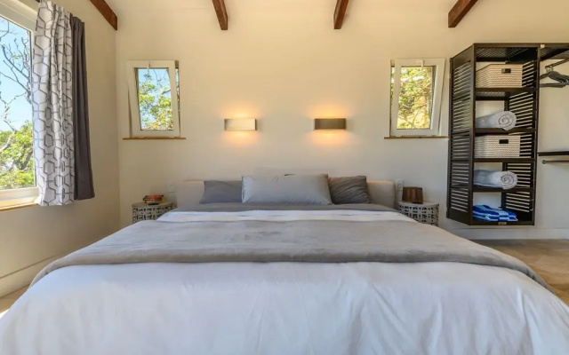 Villa Topaz