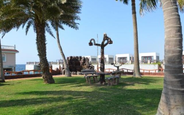 Al Murjan Beach & Resort