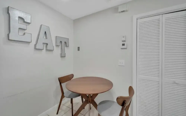 1053 Apollo Beach Blvd, Unit 5