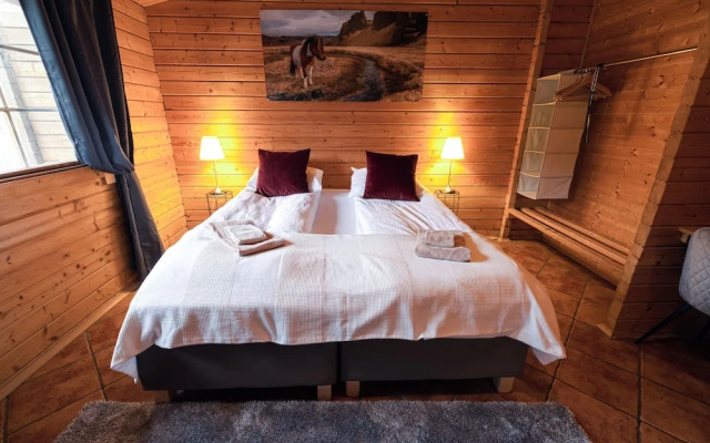 Farmhotel Efstidalur