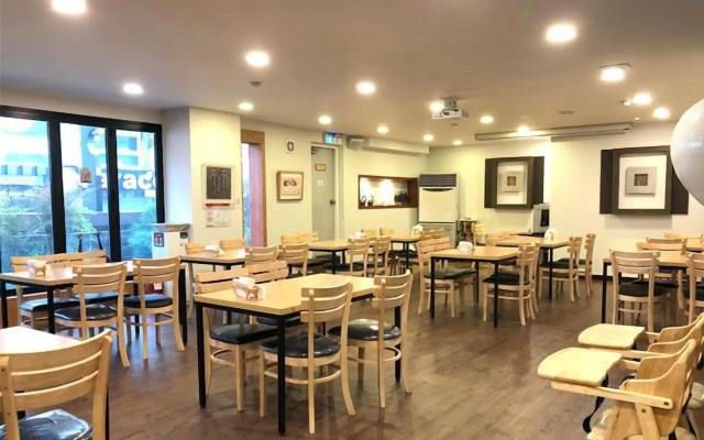 Jeonju Hansung Tourist Hotel