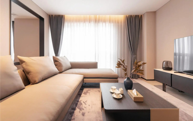 Cresasia Residence