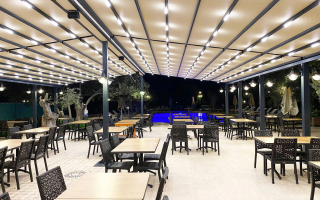 Assos Park Hotel