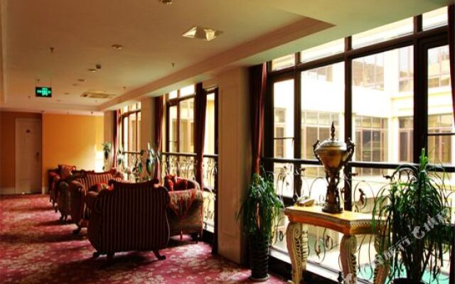 Suning Global Venice Hotel