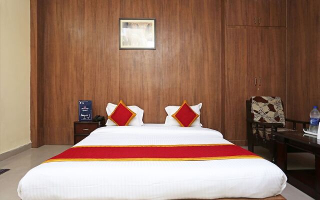 OYO 9558 Hotel Chhavi Holidays