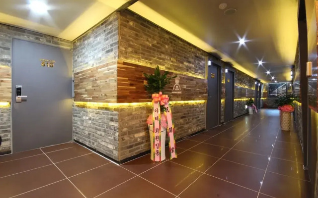 Changwon Luxury