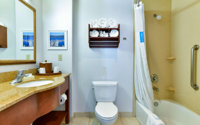 Hampton Inn & Suites Pittsburg, CA