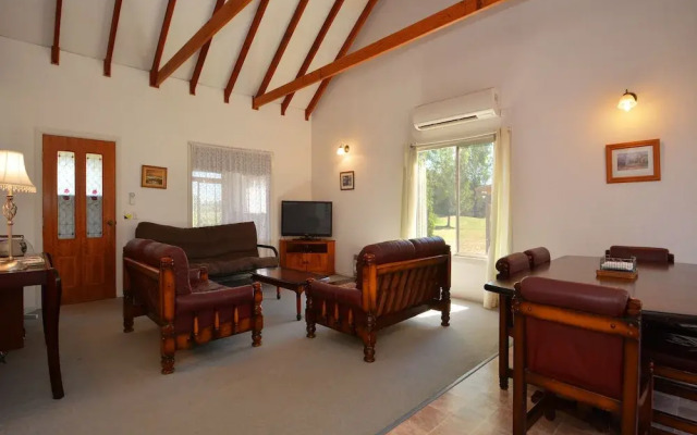 Madigan Wine Country Cottages