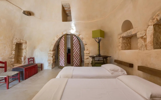 Trulli di Monte Reale