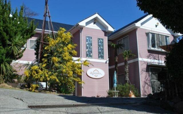 Manazuru Pension Alhambla