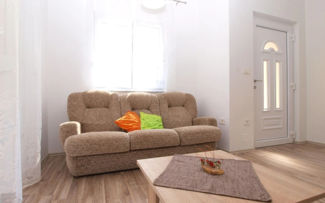 Apartment 1403