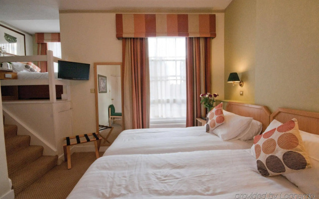 Phoenix Hotel
