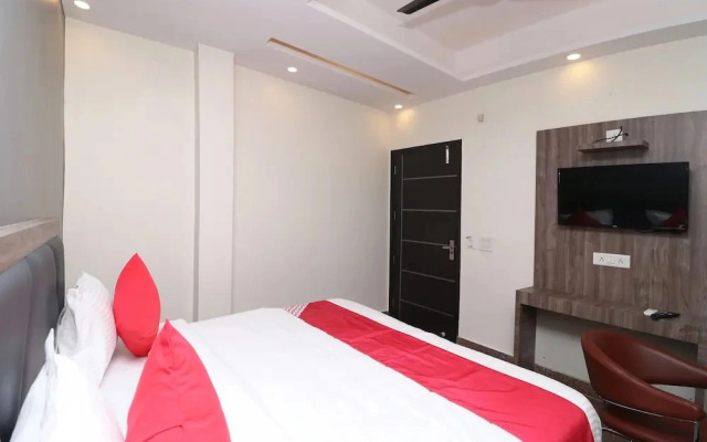 Embellish Inn by OYO Rooms