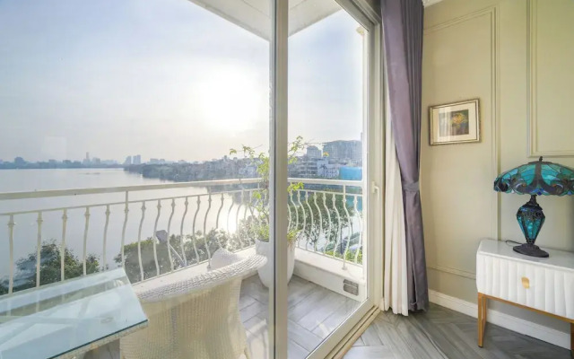 Luxe Paradise Suites Xuan Dieu