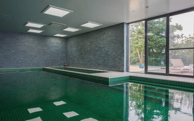 Meijie Mountain Hotspring Resort