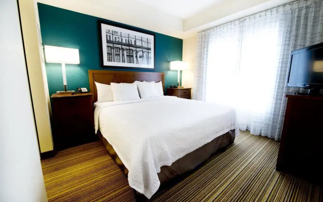 Residence Inn by Marriott Mississauga - Airport Corporate Centre West