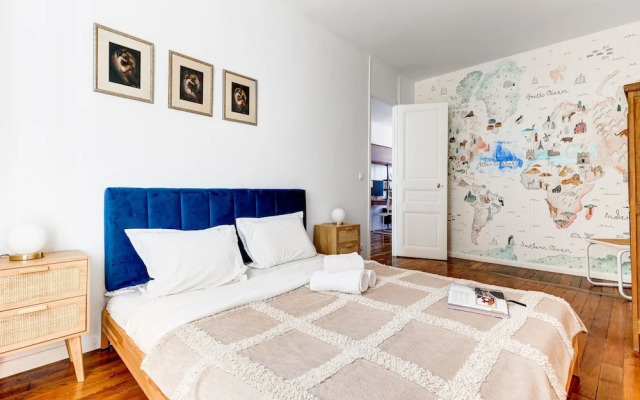 Montmartre 2BR - Moulin Rouge