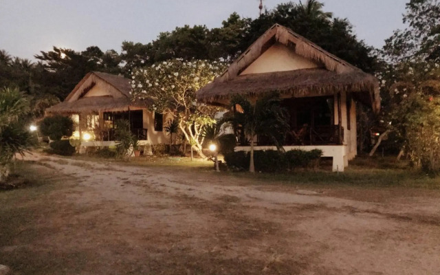 Palm Leaf Resort