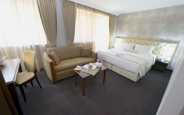 Hotel Alexandar Square Boutique