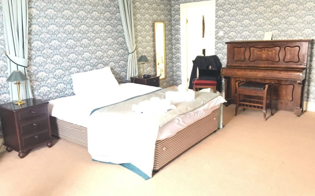 Cannon House Hotel