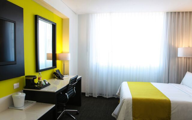 Holiday Inn Express Hotel & Suites Puebla Angelopolis, an IHG Hotel