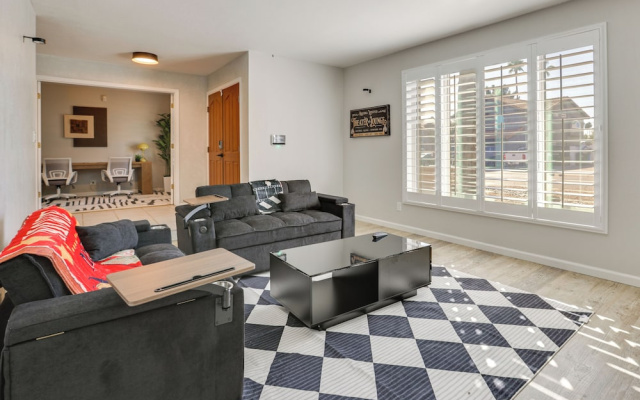 Luxury 5BR + Private Casita Theater Room + Pool