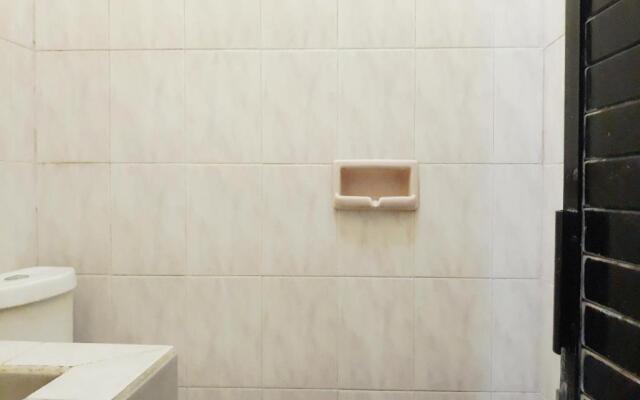 OYO Life 2678 Manyar Guest House