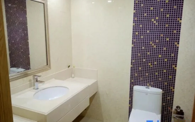 Junyi Collection Hotel (Zhoushan Kaihong Square) – Bathroom – Zhoushan