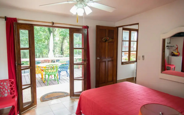 Contadora Island Inn B&B